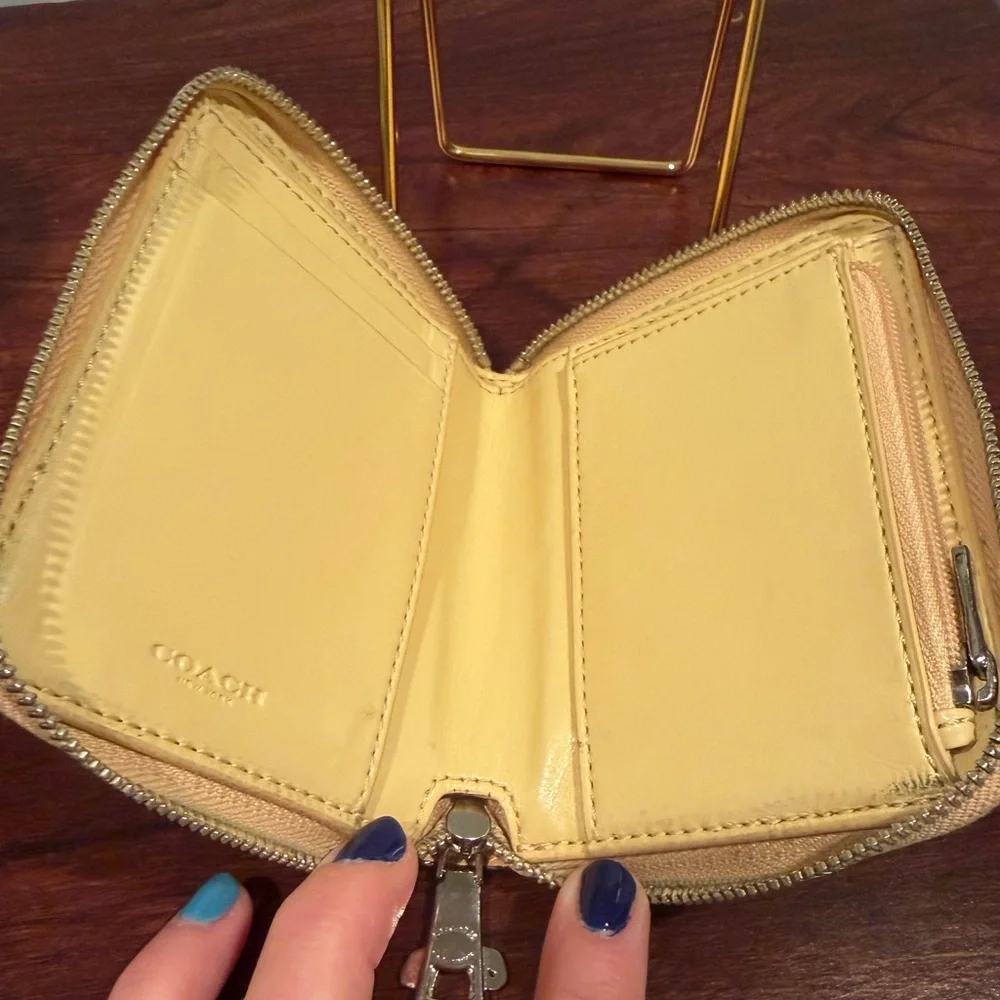 Coach Floral Print Wallet - Picture 7 of 10